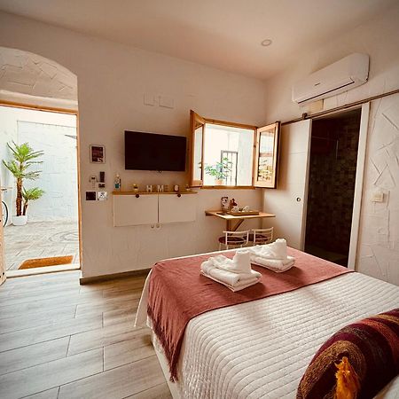 Apartamento La Lola - Patio Privado Jerez de la Frontera Ngoại thất bức ảnh
