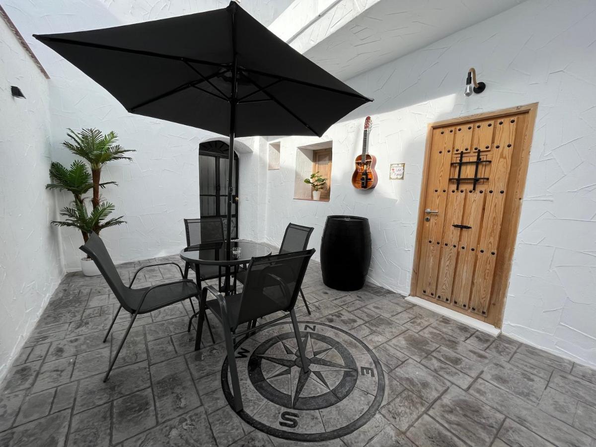 Apartamento La Lola - Patio Privado Jerez de la Frontera Ngoại thất bức ảnh